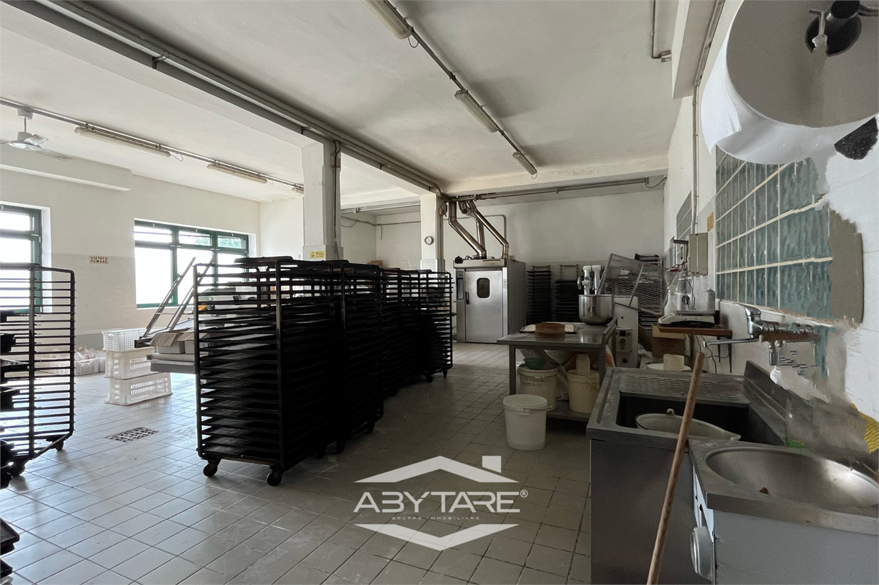 Laboratorio in vendita a Carignano