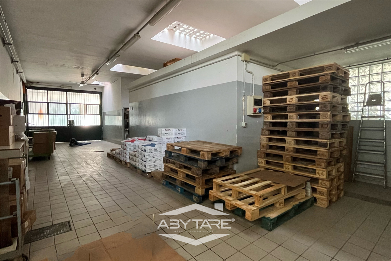 Laboratorio in vendita a Carignano