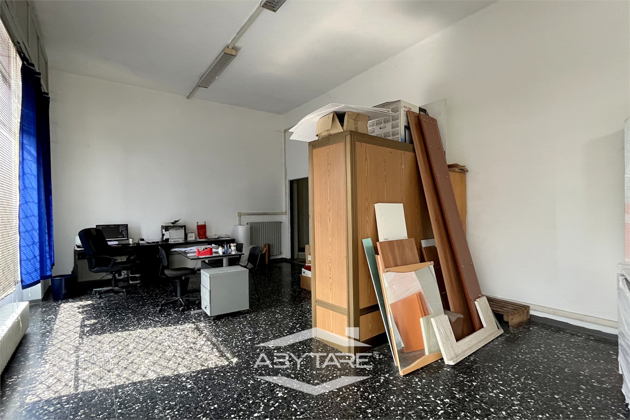 Laboratorio in vendita a Carignano