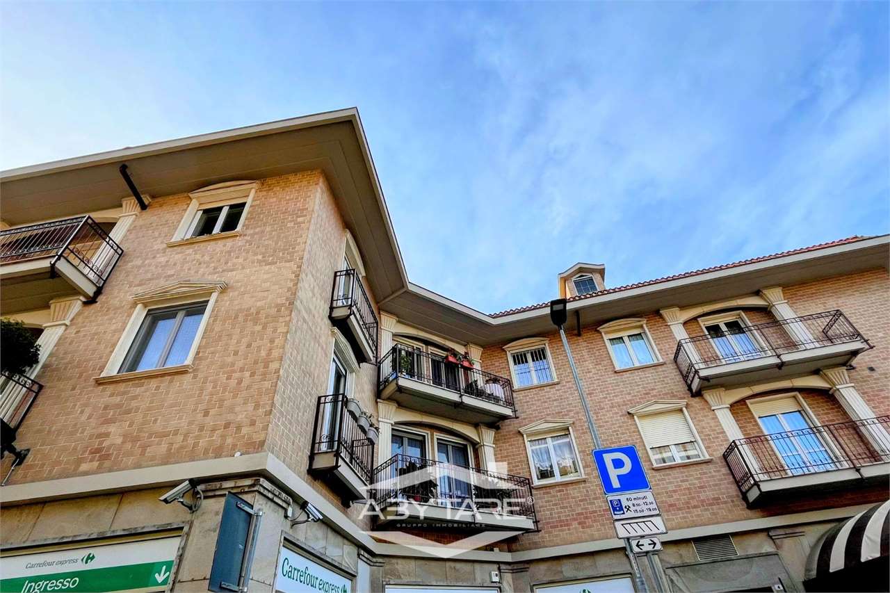 Appartamento ampia metratura vendita centro Vinovo