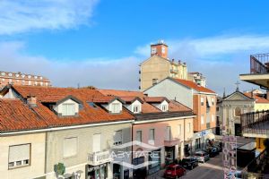 Appartamento ampia metratura vendita centro Vinovo...