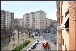 Ristrutturato a nuovo vendita Torino Piazza Montanari 166