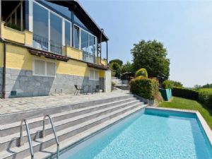 Villa con piscina