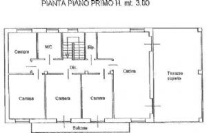 PORTACOMARO VILLA CON 2500 CIRCA DI TERRENO