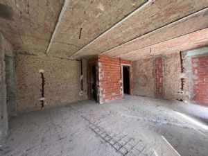 CASTELL'ALFERO CASA SINGOLA IMMERSA NEL VERDE