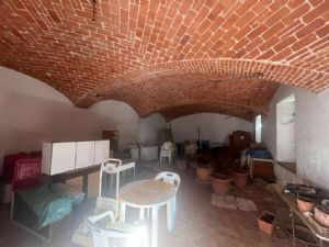 EX AZIENDA AGRICOLA CON RESIDENZA DEL 700 E PARCO