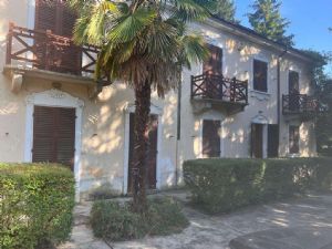 EX AZIENDA AGRICOLA CON RESIDENZA DEL 700 E PARCO