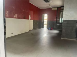 LOCALE COMMERCIALE-ZONA CENTRO-30MQ