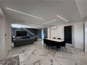 Dimora di Prestigio Completamente Arredata CL A2