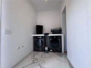 Dimora di Prestigio Completamente Arredata CL A2