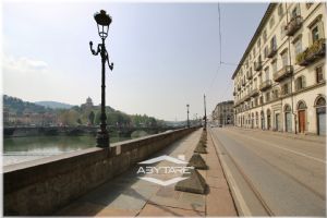 Ampio Monolacale Vendesi Torino Pressi Piazza V. Veneto