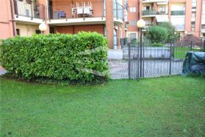 BEINASCO APPARTAMENTO AL PIANO TERRA CON GIARDINO