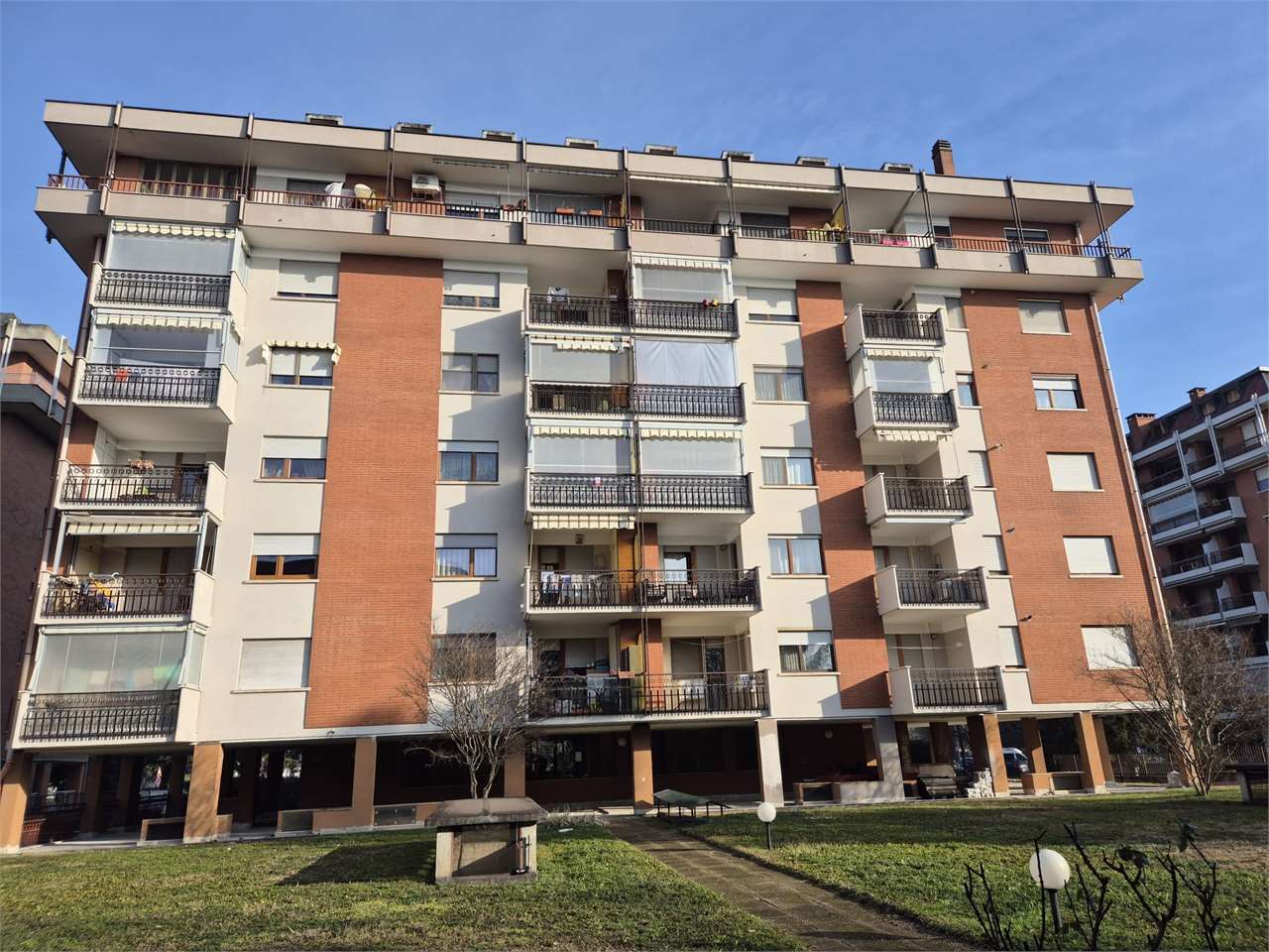 BORGO MELANO IN VENDITA TRILOCALE PANORAMICO