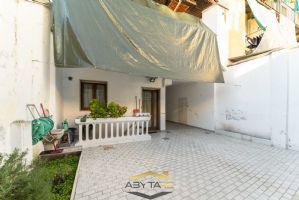 VILLA CON CORTILE E BOX DOPPIO