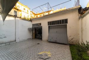 VILLA CON CORTILE E BOX DOPPIO