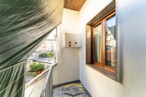 VILLA CON CORTILE E BOX DOPPIO