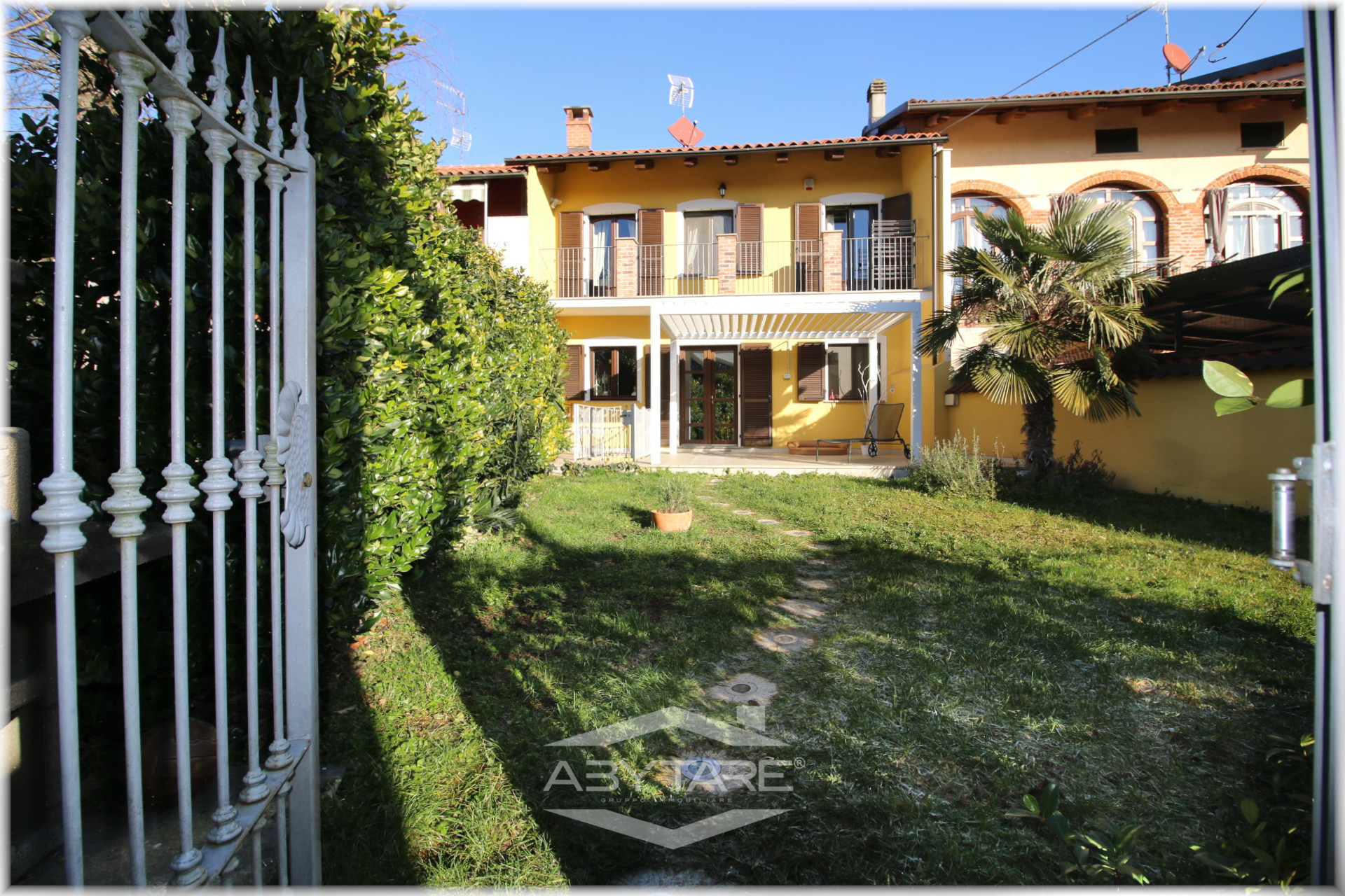 Villa vendita Trofarello Via Umberto I 40