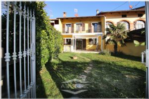 Villa vendita Trofarello Via Umberto I 40