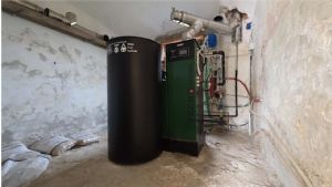 CASCINA LIBERA SU 4 LATI PANORAMICA CON TERRENO