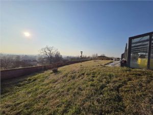 Prestigiosa Villa con Piscina e Vista Panoramica