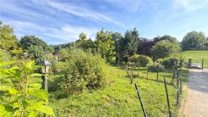 CASCIINA PIEMONTESE LIBERA SU 3 LATI CON TERRENO