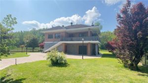 SAN DEFENDENTE-VILLA INDIPENDENTE CON GIARDINO