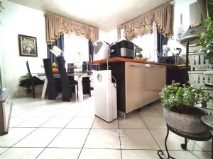 QUADRILOCALE CON DOPPI SERVIZI, MANSARDA E CANTINA