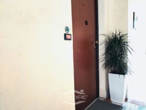 QUADRILOCALE CON DOPPI SERVIZI, MANSARDA E CANTINA