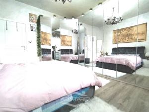 QUADRILOCALE CON DOPPI SERVIZI, MANSARDA E CANTINA
