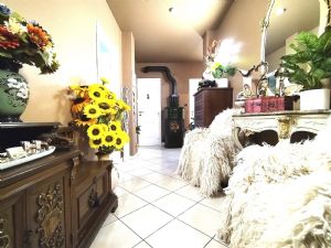 QUADRILOCALE CON DOPPI SERVIZI, MANSARDA E CANTINA