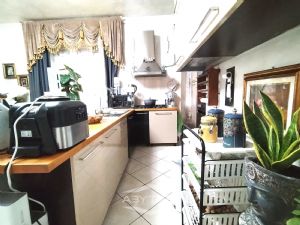 QUADRILOCALE CON DOPPI SERVIZI, MANSARDA E CANTINA