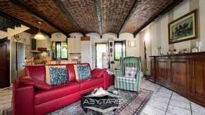 Casa semindipendente con giardino in Borgata Brassi