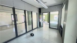 Locale Commerciale in Zona di forte passaggio