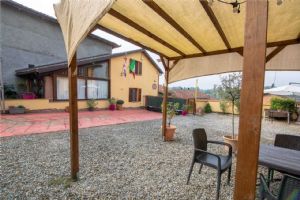 Cascina ristrutturata nelle colline del Monferrato