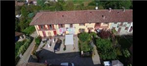 Cascina ristrutturata nelle colline del Monferrato