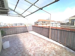 ATTICO DI 73 MQ CON TERRAZZO ANGOLARE DI 35 MQ C.A