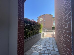 Bilocale con giardino in palazzina recente a NIchelino
