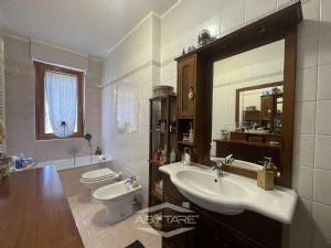 Bilocale con giardino in palazzina recente a NIchelino