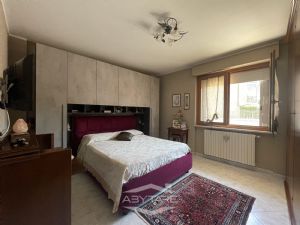 Bilocale con giardino in palazzina recente a NIchelino