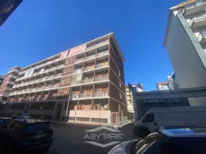 AMPIO 3 LOCALI IN CONTESTO SIGNORILE