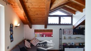 Ampia villa con giardino
