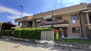 Appartamento bilivello con box auto doppio