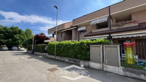 Appartamento bilivello con box auto doppio