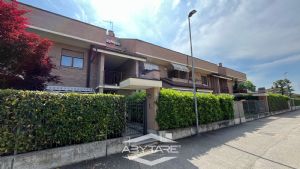 Appartamento bilivello con box auto doppio
