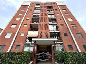 4 locali con terrazzino via Amendola Nichelino