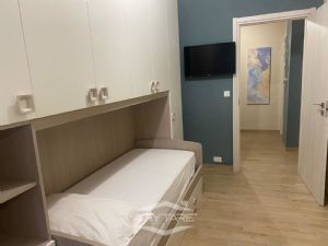 TRILOCALE COMPLETAMENTE RISTRUTTURATO IN LOCAZIONE