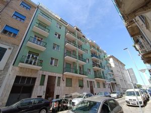 2 LOCALI DA RISTRUTTURARE