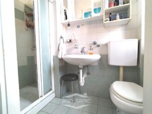 APPARTAMENTO DI 125 MQ CON BOX AUTO ESCLU