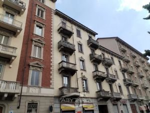 APPARTAMENTO DI 125 MQ CON BOX AUTO ESCLU