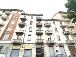 APPARTAMENTO DI 125 MQ CON BOX AUTO ESCLU